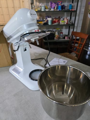 Customer photo review of Batidora Pedestal 3 En 1 Industrial 7 Litros 650rpm 300w