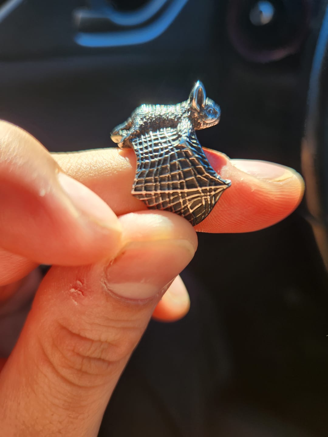 Customer photo review of Anillo Murcielago