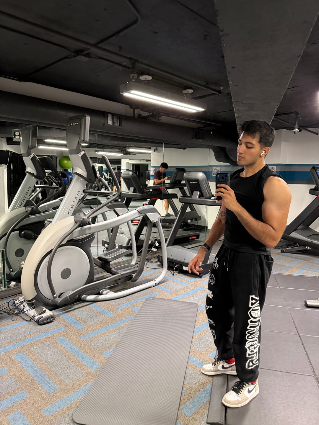 Customer photo review of 204 - Immortal Killer Joggers