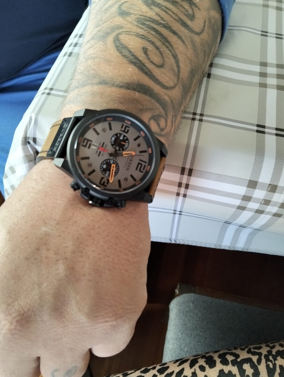 Customer photo review of Curren Sofia® orologio uomo pelle