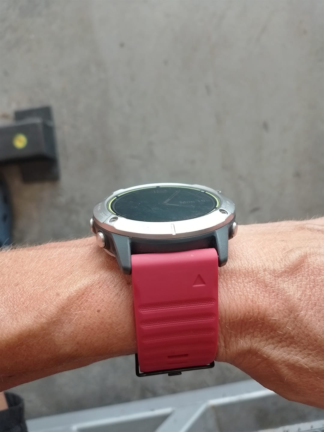 Customer photo review of Garmin Silicone Band - Durable QuickFit Fitness Strap