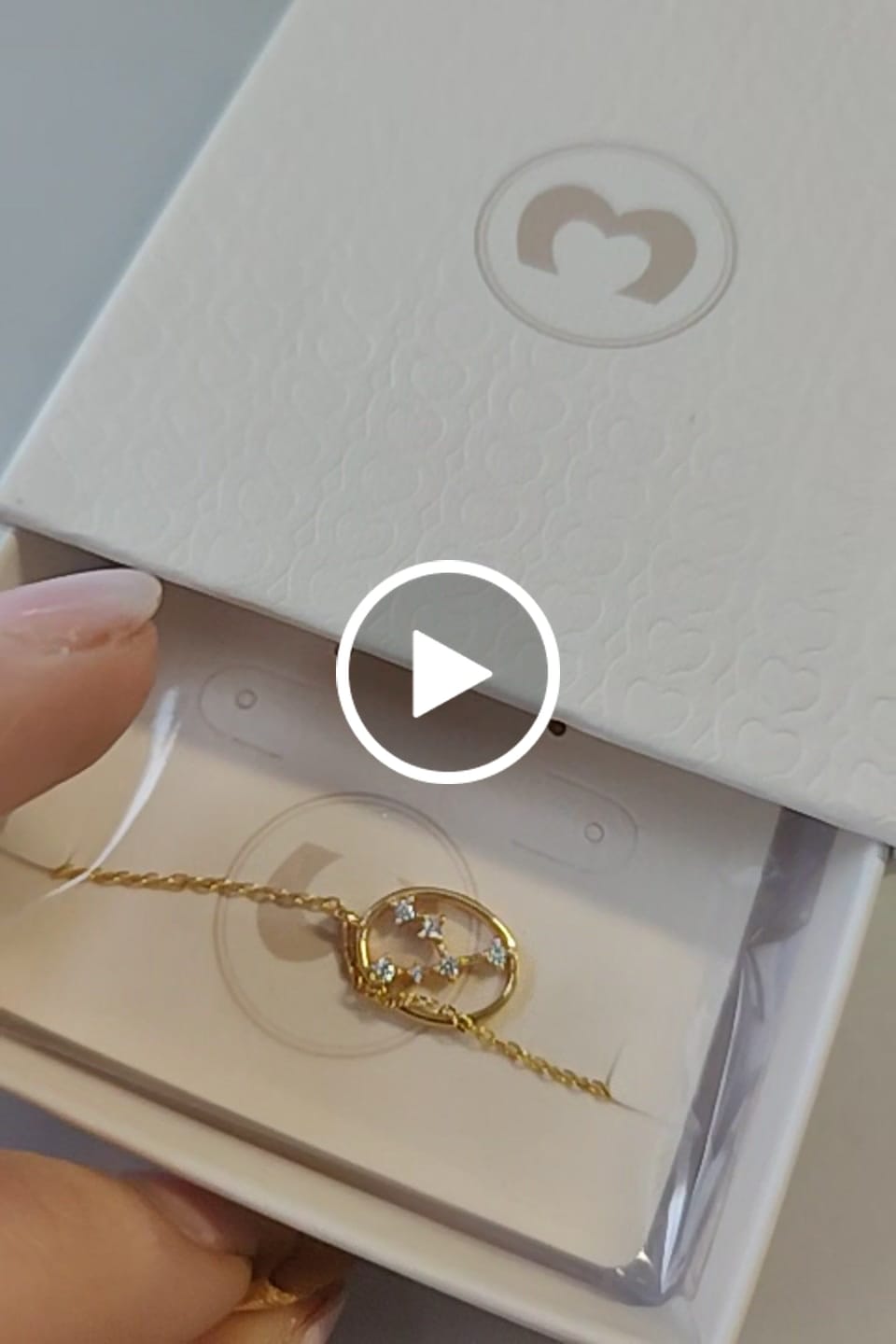 Customer video review of Collar Signos Brillantes
