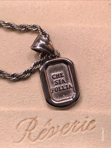 Customer photo review of Ciondolo "Che sia follia"