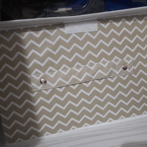 Customer photo review of Qoolish Pack of 1: 8 pocket Grey hanging purse organizer