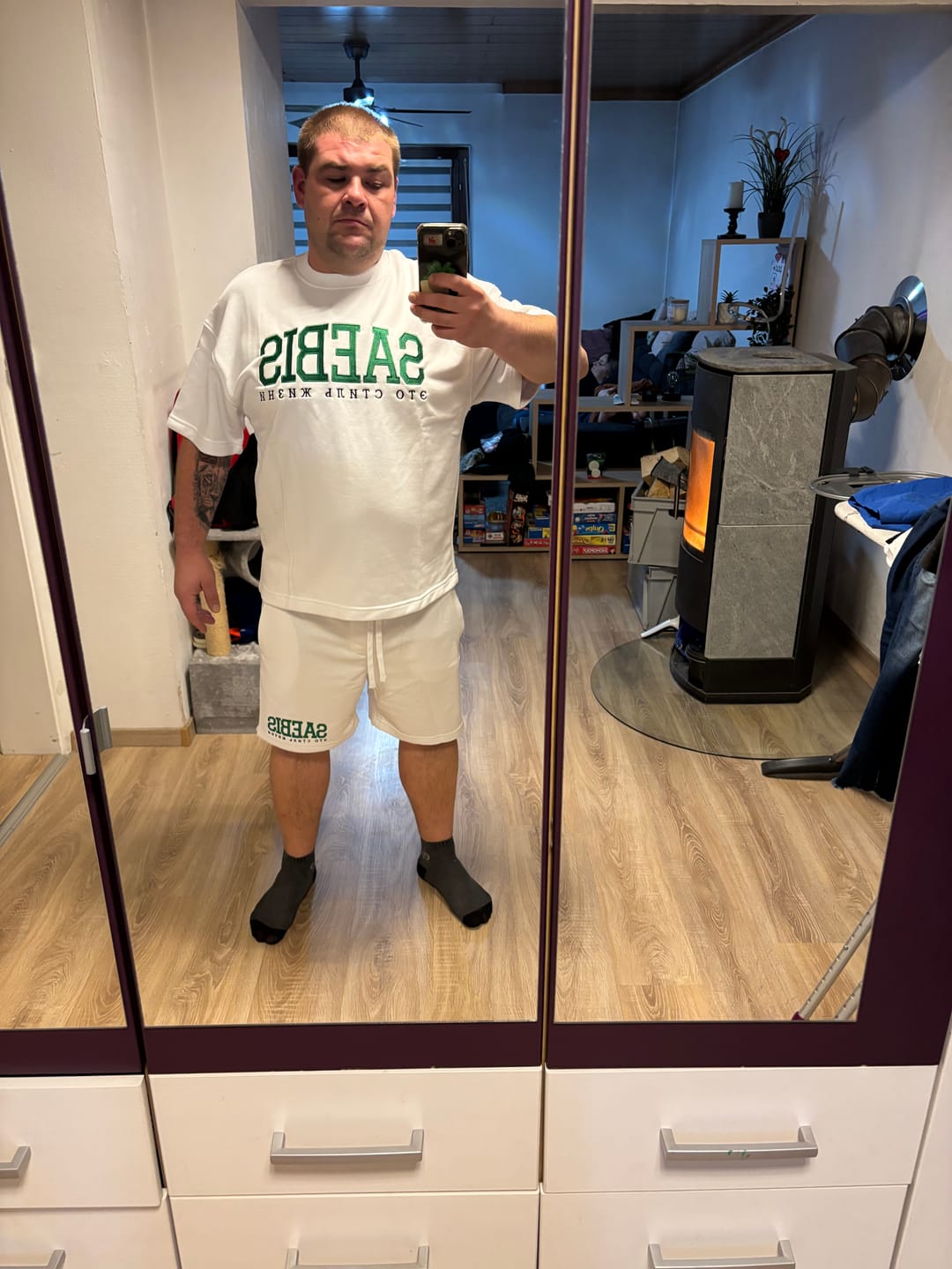 Customer photo review of SAEBIS® Lifestyle Outfit-Set Oversized T-Shirt & Shorts weiß mit Stickerei