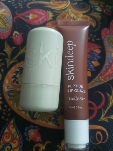 Customer photo review of Lip Glaze+Velvet Flush Duo