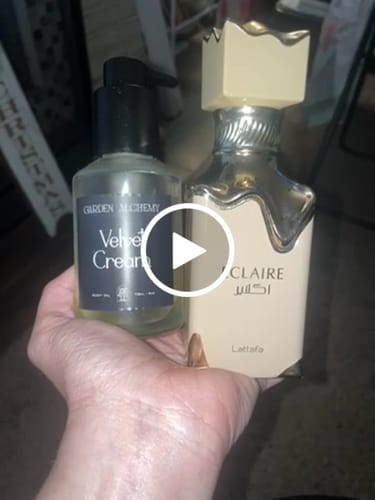 Customer video review of VELVET CREAM PERFUME BODY OIL