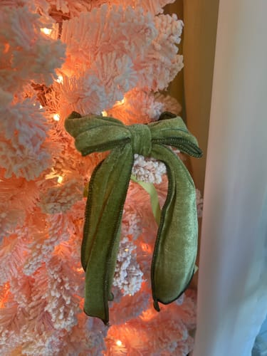 Customer photo review of Small Moss Green Velvet Bow (Set of 4)