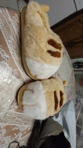 Customer photo review of Pantuflas WarmyKitty™