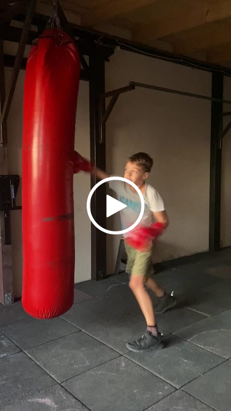 Customer video review of Manusi Box Knockout Competition