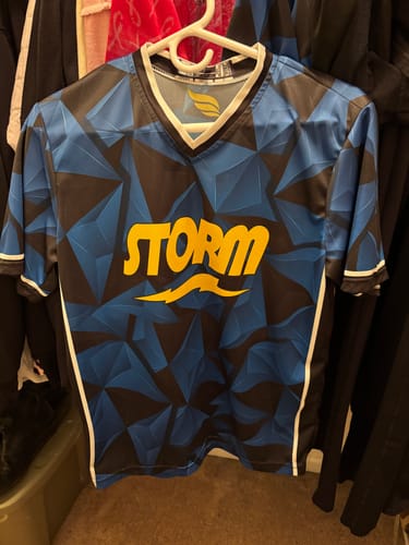 Customer photo review of STORM - HYROAD - BOWLING JERSEY