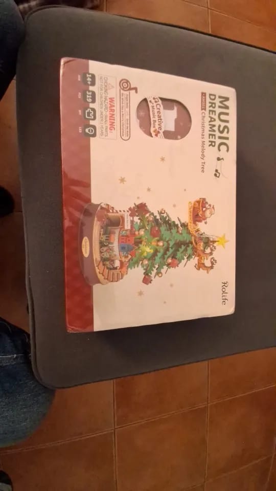 Customer photo review of L'Arbre de Noël Musical - La Maquette en Bois®