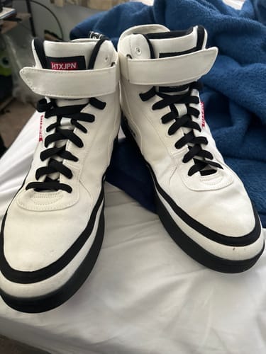 Customer photo review of HTXJPN Fuji3 High Top Sneakers