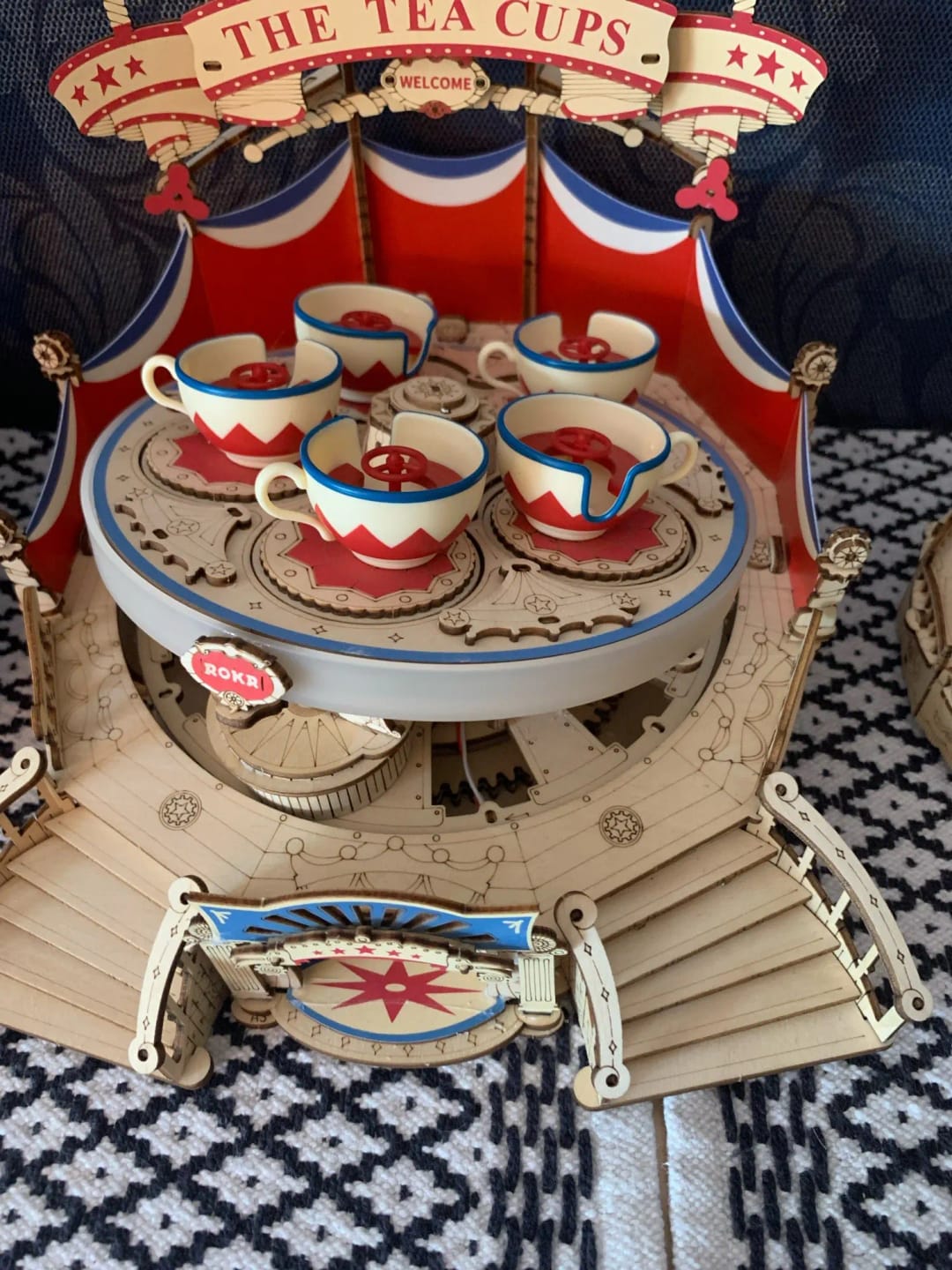 Customer photo review of Carrousel des Thés - La Maquette en Bois®