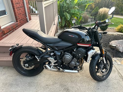 Customer photo review of Motorcycle Mirror Hole Threaded Block Off Plugs - Brogue Moto