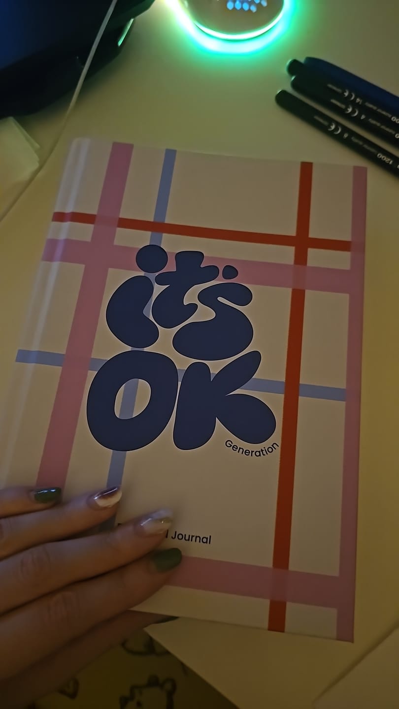 Customer photo review of Feel Good Journal | Portada Picnic