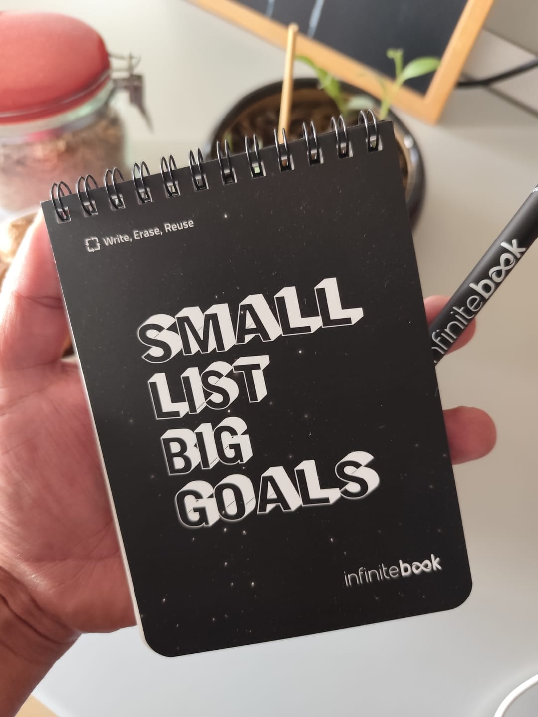 Customer photo review of Infinitebook Small List Big Goals A6