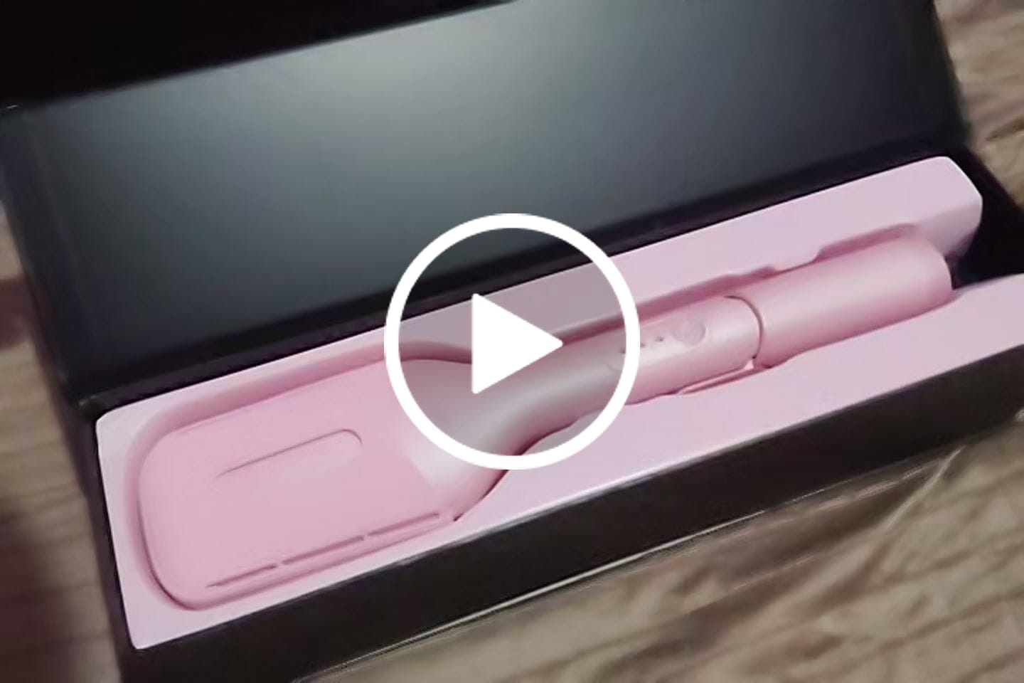 Customer video review of Plancha 2 En 1 Diana Fletes Para Cabello Húmedo y Seco TiTanium Galvanizado