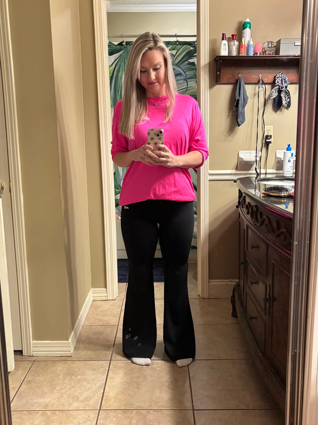 Customer photo review of Flow Flare Leggings