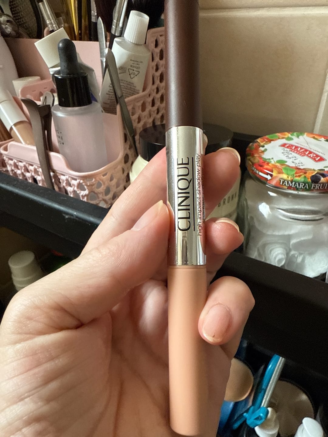 Customer photo review of Clinique High Impact Shadow Play™ Shadow + Definer 1.9G קליניק צללית דו צדדית