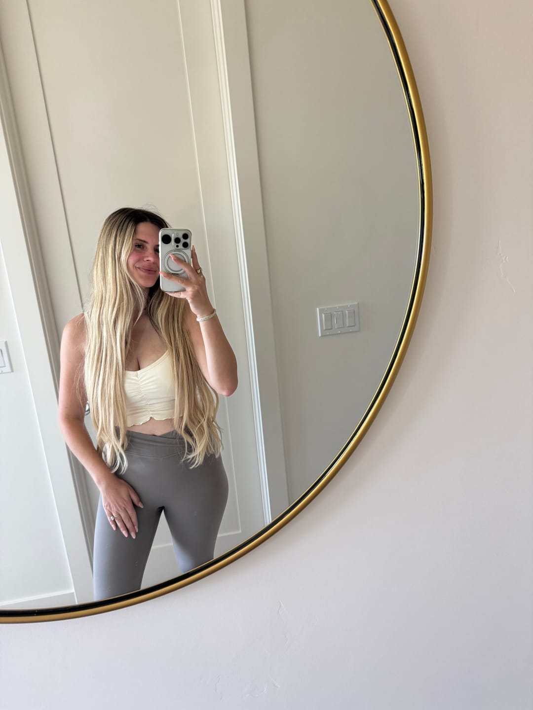 Customer photo review of The V Legging / Clay Mask