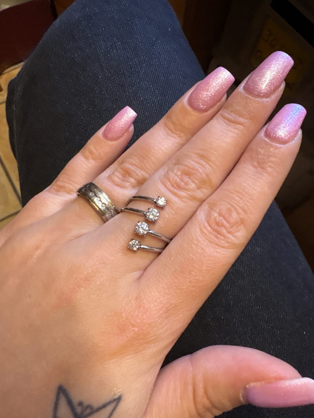 Customer photo review of Glow Lines Ring | 18K vergoldet
