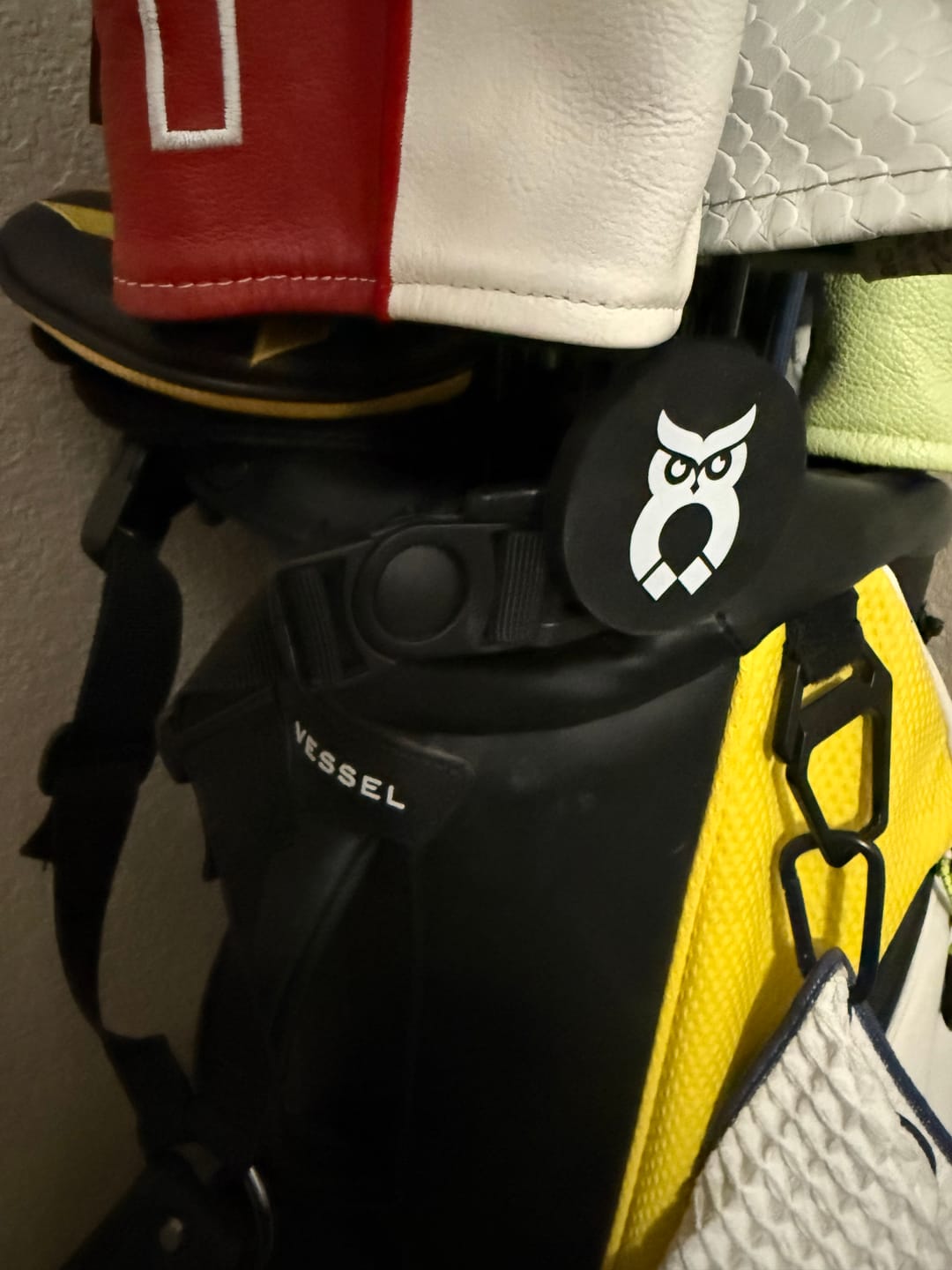 Customer photo review of MagnetOwl Magnetic Golf Bag Landing Pad