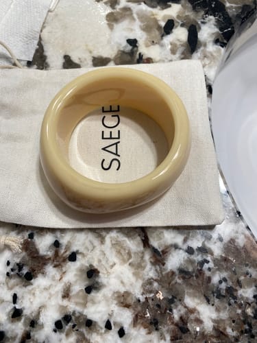 Customer photo review of ALMOND SCULPT BANGLE