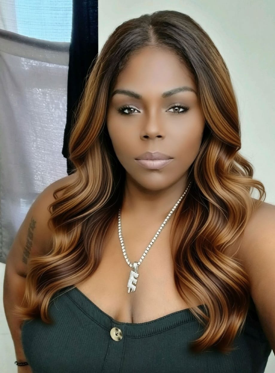 Customer photo review of Outre Perfect Hairline Glueless 13X6 HD Lace Front Wig - MONIECE