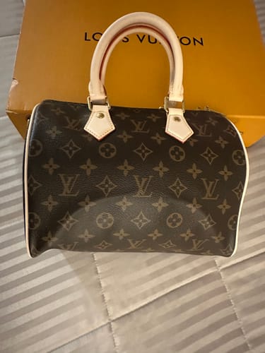 Customer photo review of SPEEDY BANDOLIÈRE 25 IN BROWN MONOGRAM CANVAS GOLD HARDWARE