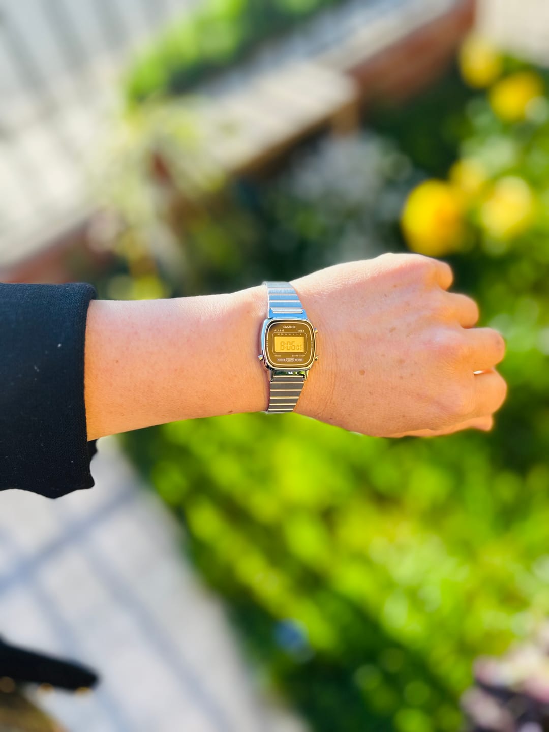 Customer photo review of Reloj Casio Vintage LA670WA-2DF Plateado Azul