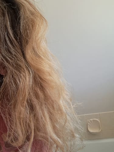 Customer photo review of Blueberry Shampoo Bar