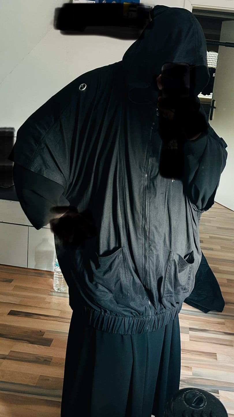 Customer photo review of Veste de sport modeste « MOVE JACKET » - OUMMI BASICS