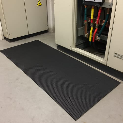 Customer photo review of Electrical Safety Matting 17,000V Working IEC61111 Class 2 - 30,000V Tested, Fine Ribbed, Anti-Slip, EPDM Rubber, REACH/RoHS/CE Compliant, Linear Metre
