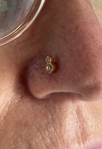 Customer photo review of Le piercing Annie