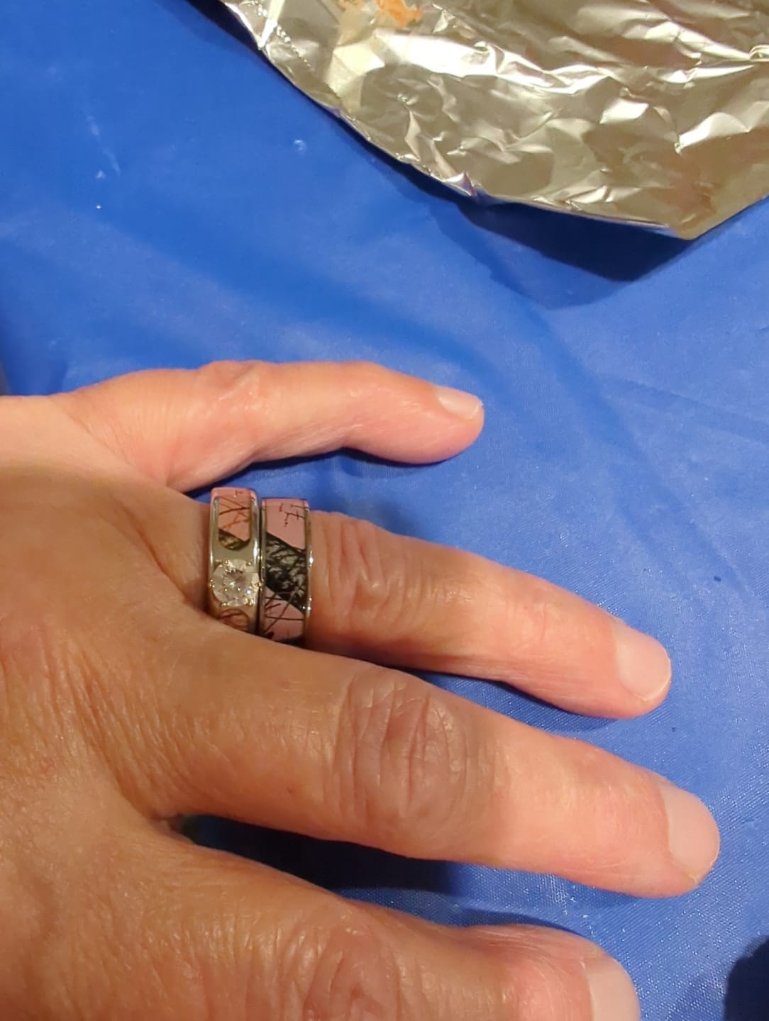 Customer photo review of Womens Pink Camo Ring - Mossy Oak Pink Break Up