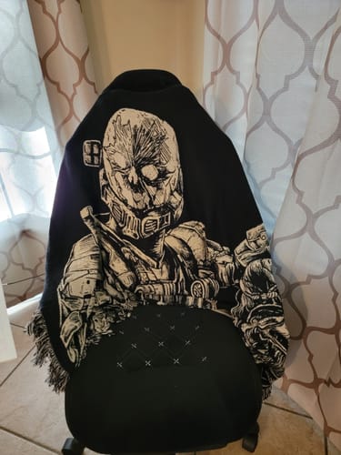 Customer photo review of Head Hunter (Woven Blanket)