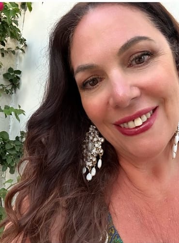 Customer photo review of Orecchini a bottone Audrey onice