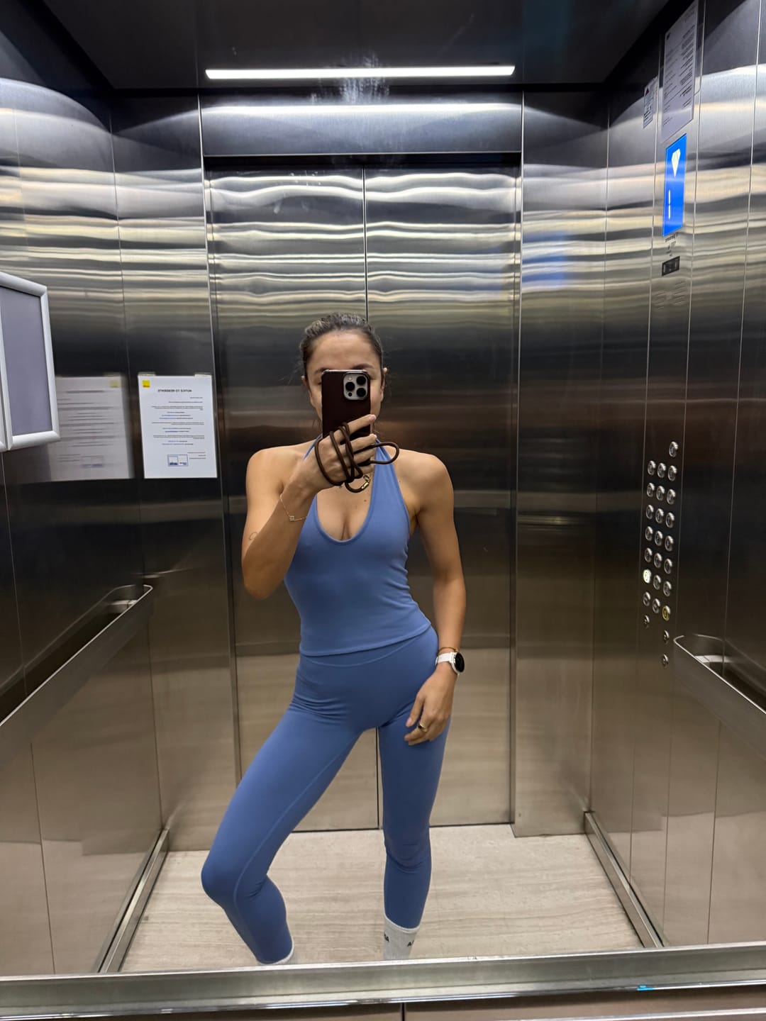 Customer photo review of The Essentials Legging / French-Blue