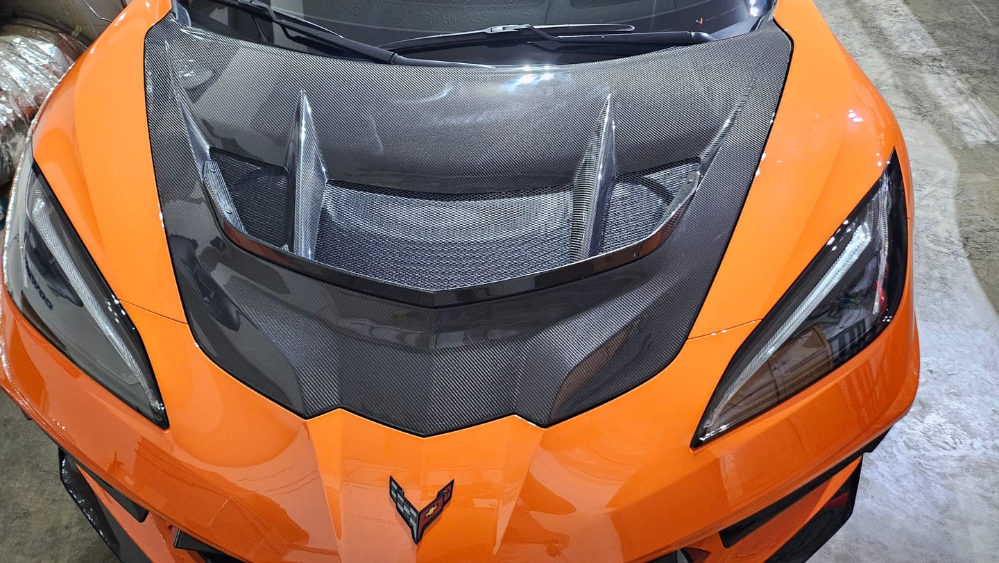 Customer photo review of Corvette C8 ZR1 Front Bumper Vented Extractor Hood
