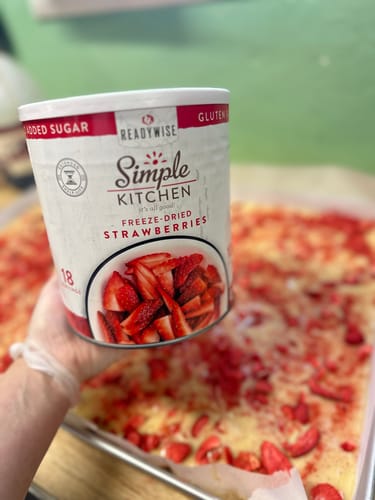 Customer photo review of Freeze-Dried Sliced Strawberries - 18 Serving #10 Can