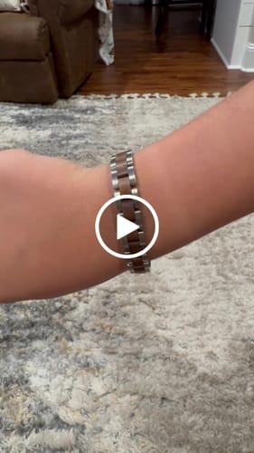 Customer video review of Bowie Frontiersman Bracelet - Helps Pair Veterans With A Service Dog Or Shelter Dog