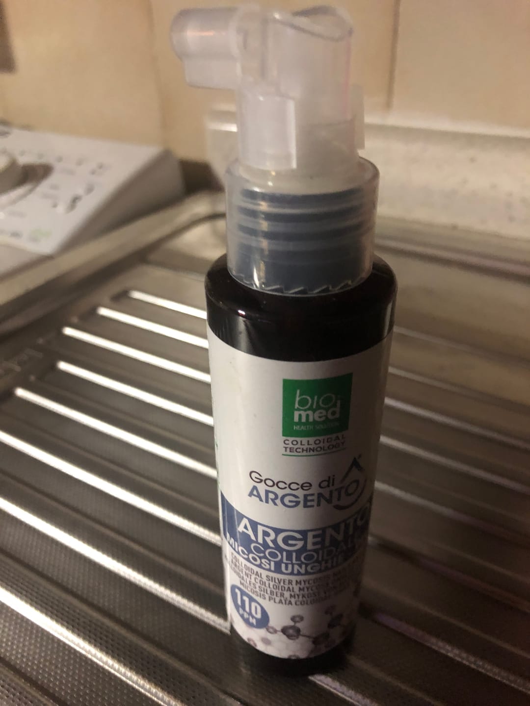 Customer photo review of ARGENTO COLLOIDALE MICOSI UNGHIE - PELLE BIOMED 110 PPM - 100ml