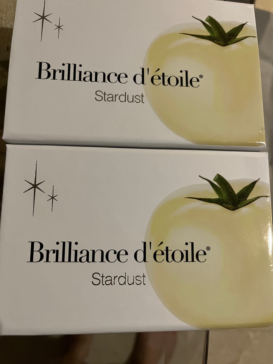 Customer photo review of Brilliance d'étoile Stardust™ - Daily Skin Defense against Sun and Digital Light Exposure