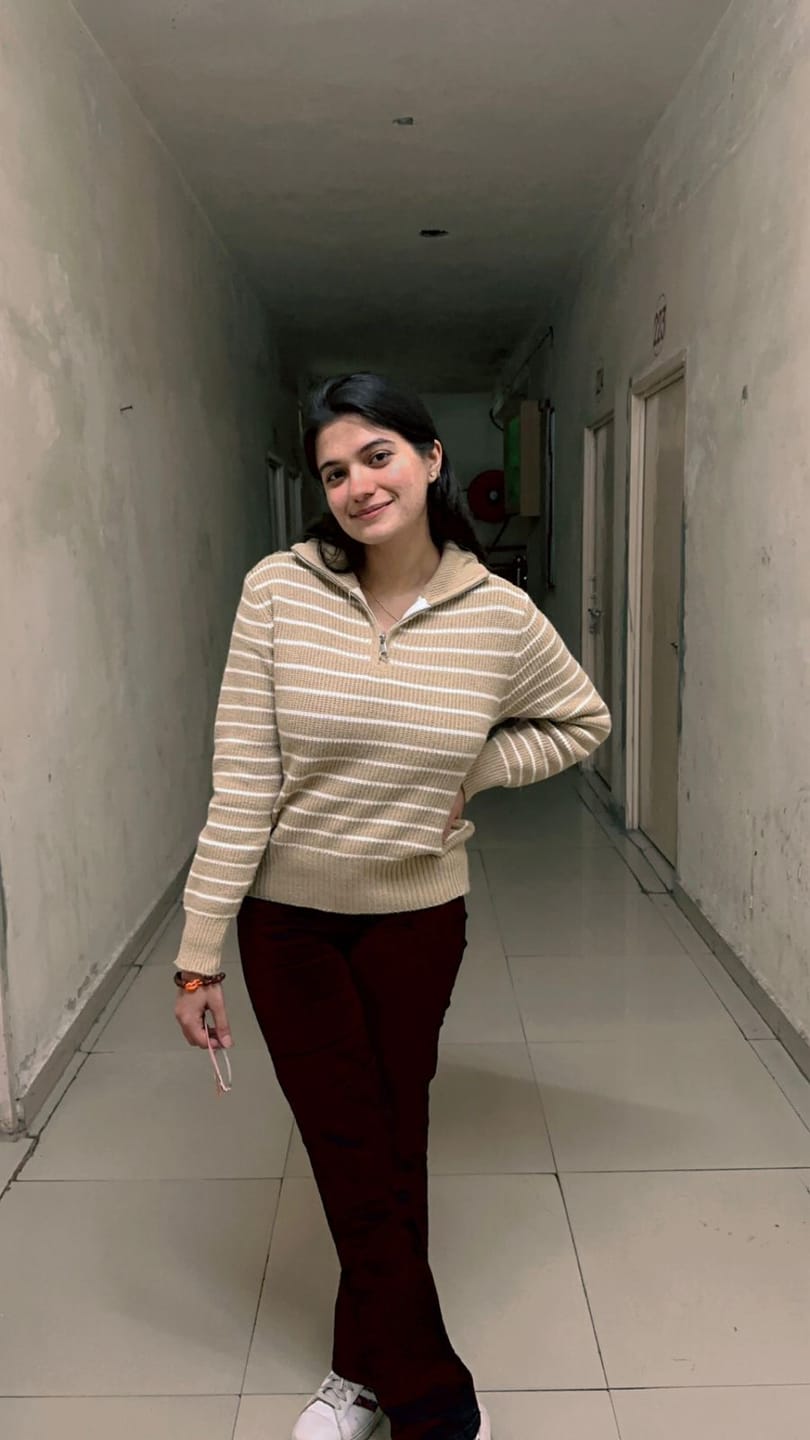Customer photo review of BEIGE STRIPED JUMPER
