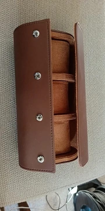 Customer photo review of Boîte à Montres de Voyage 3 Emplacements