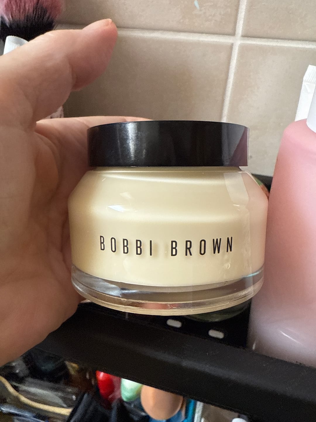 Customer photo review of Bobbi Brown Vitamin Enriched Face Base 100ML בובי בראון קרם לחות ופריימר מועשר בויטמנים