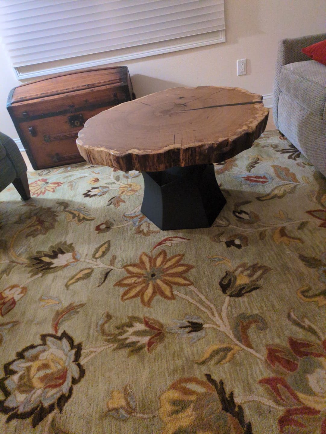 Customer photo review of Coffee Table Base 106G Namu 16" H Handmade DIY Project