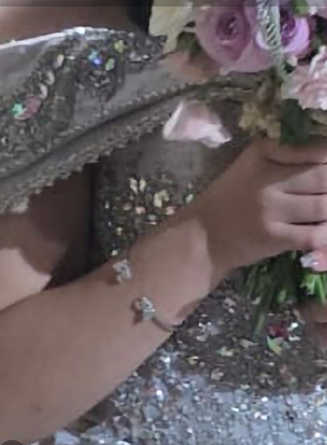 Customer photo review of PULSERA PAVE DANCING SWAN CISNE SWAROVSKI + KIT DE REGALO