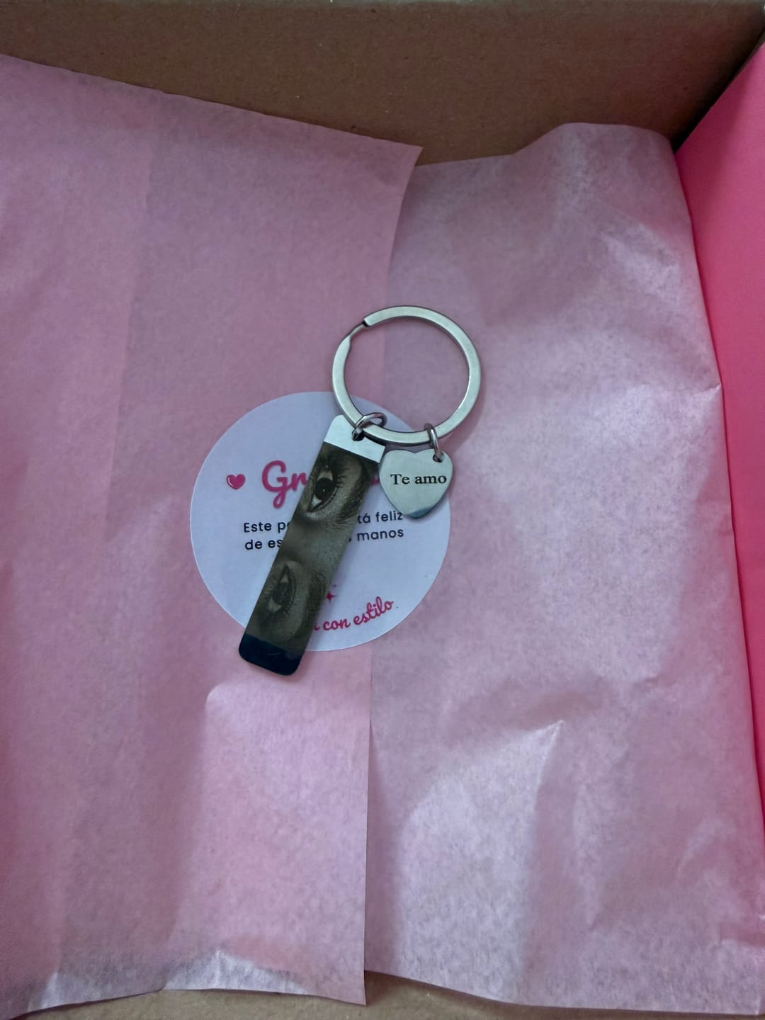 Customer photo review of Llavero Personalizado Love